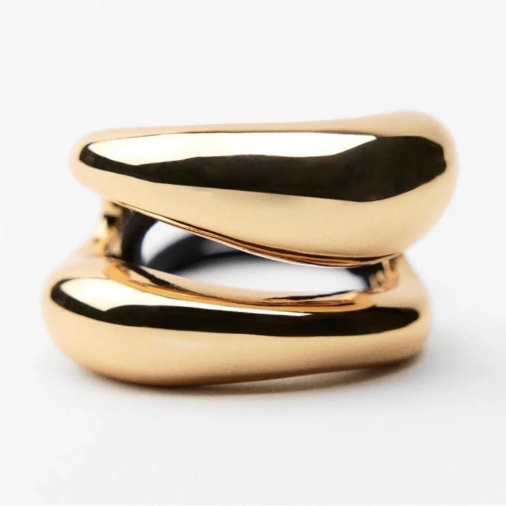 New Double Metal Hair Tie Second Tie 🔥🔥✨ comes with beautiful gift box 🎁
